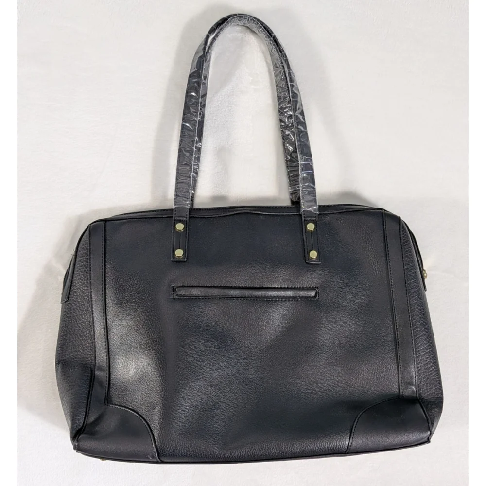 2017 A New Day Chic Laptop Shoulder Bag In Black
